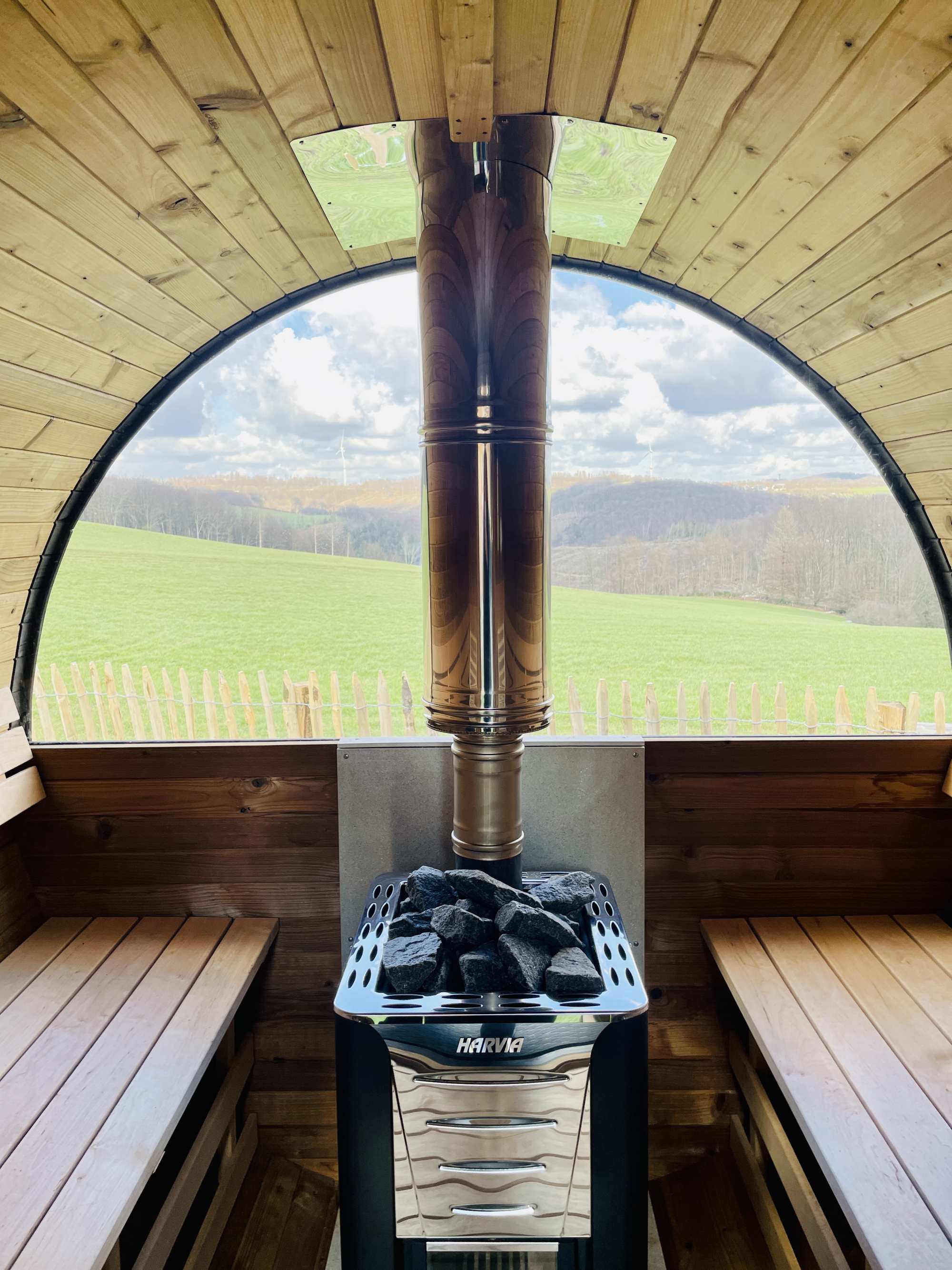 Der wunderschöne Panoramablick aus der Sauna Der wunderschöne Panoramablick aus der Sauna