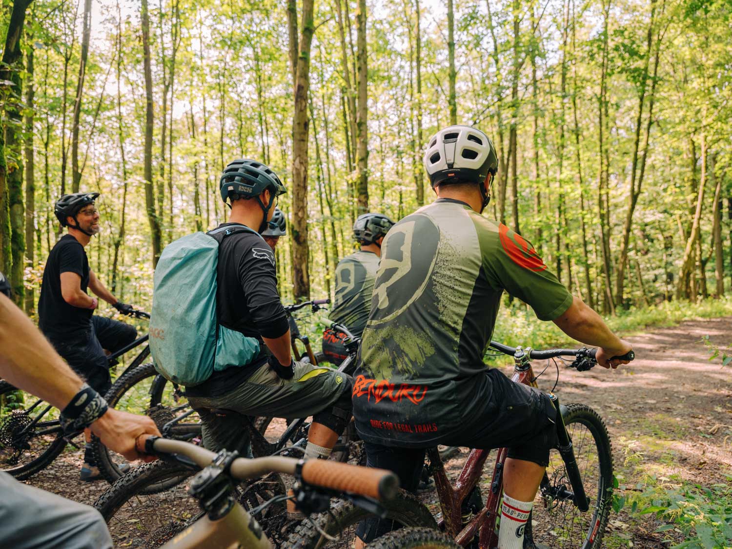 Mountainbiker auf dem Eisenwald Trail in Iserlohn im Märkischen Sauerland