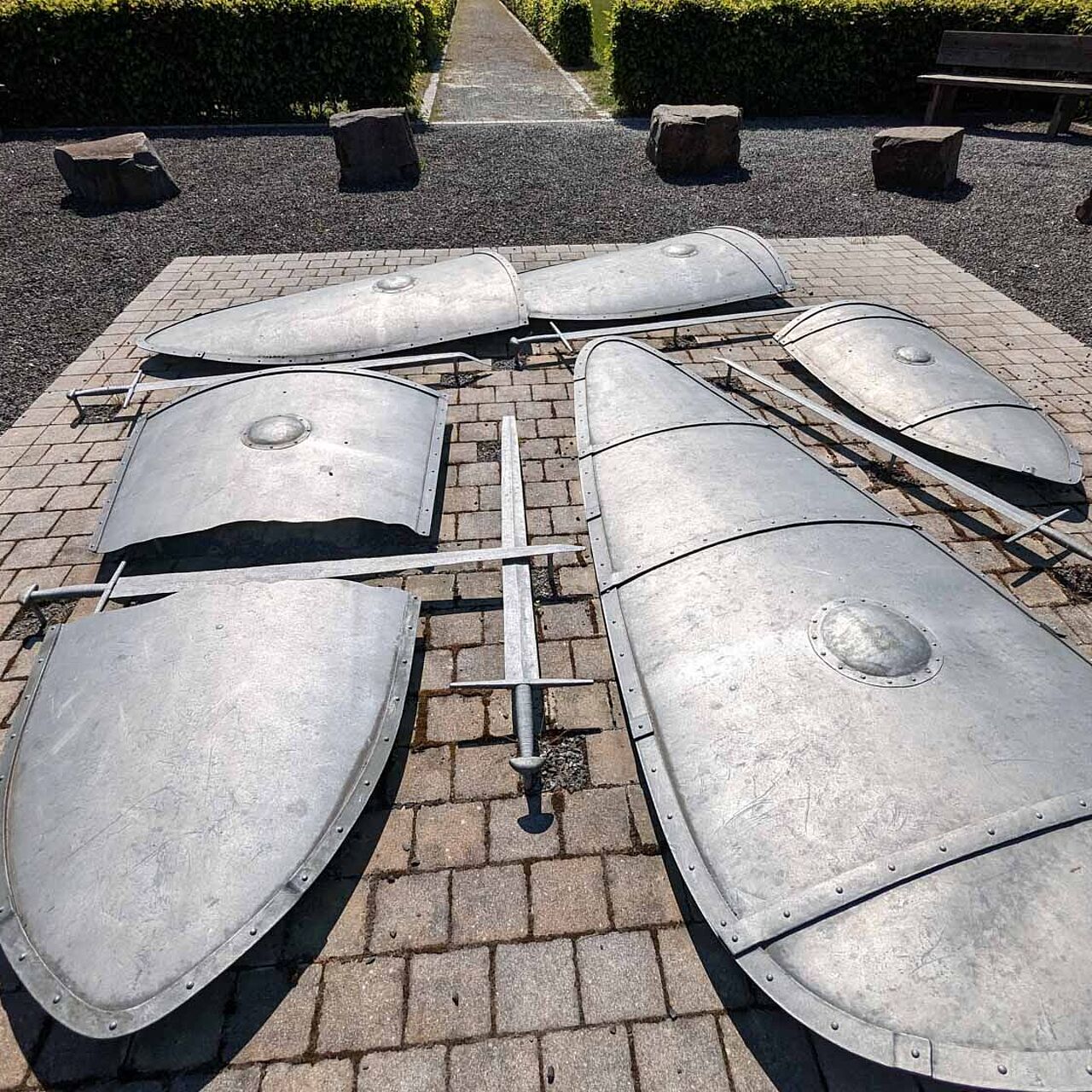 Historische Turmhügelburg Motte Neuenrade im Märkischen Sauerland Historische Turmhügelburg Motte Neuenrade im Märkischen Sauerland