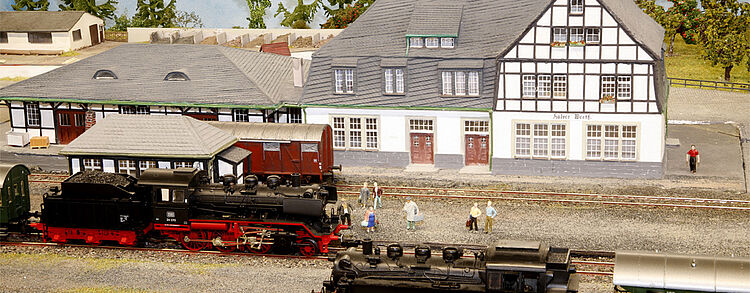 MEC Halver - Modelleisenbahn mit KuBa