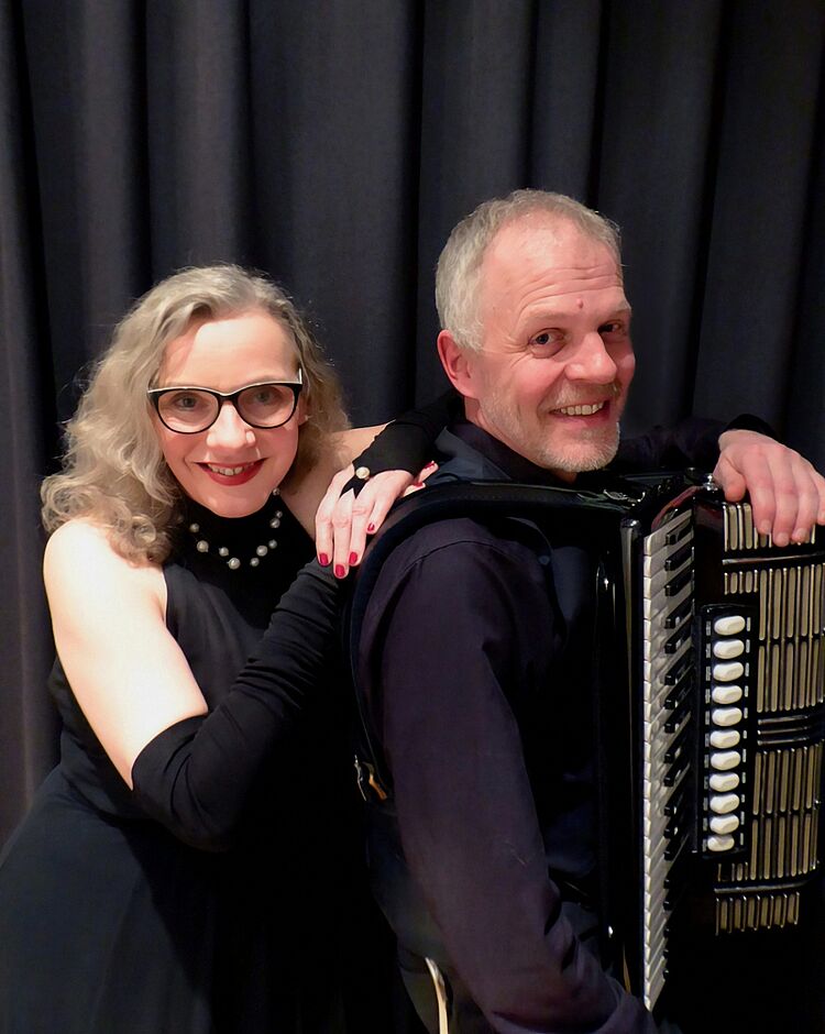 Sabine Paas (Gesang) und Ralf Gscheidle (Akkordeon), Fotocredits Thomas Eicher /Zarah