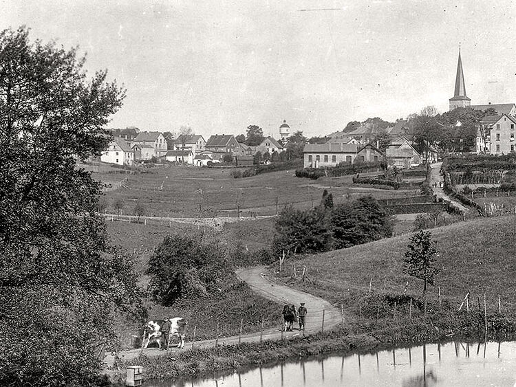 Halver Stadtansicht mit Kirchturm um 1908 Archiv Heimatverein