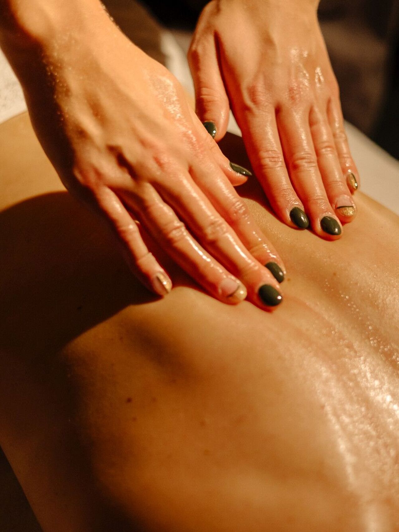 Eine entspannende Massage darf hier nicht fehlen Eine entspannende Massage darf hier nicht fehlen