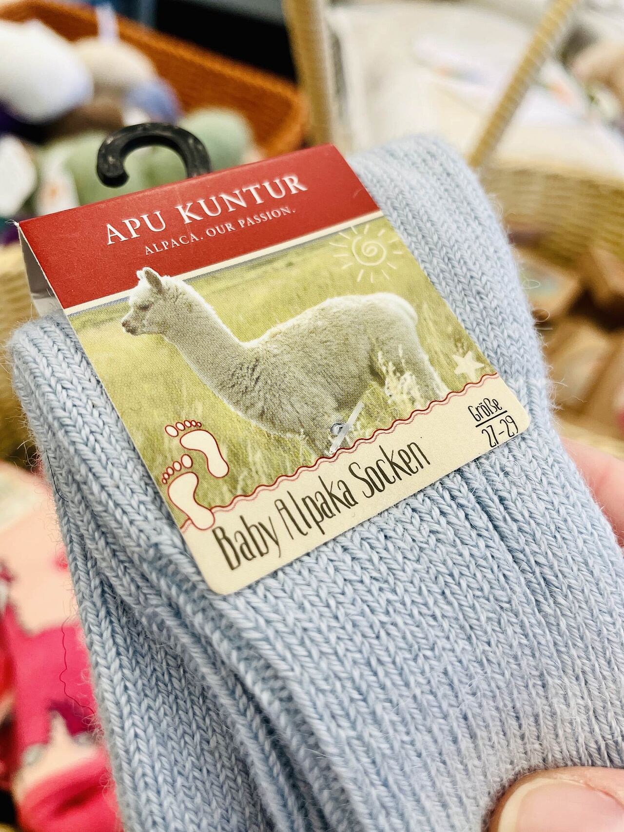 Auch Babysocken kann man hier käuflich erwerben Auch Babysocken kann man hier käuflich erwerben