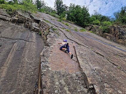 Kletterfelsen Lenneplatte in Werdohl im Märkischen Sauerland Kletterfelsen Lenneplatte in Werdohl im Märkischen Sauerland