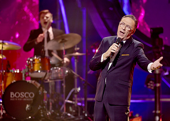 25-26_sinatra_by_rob-van-dalen_web