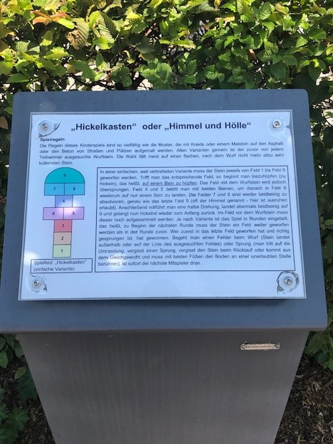 Hickelkasten/Himmel und Hölle Stadtpark Balve Hickelkasten/Himmel und Hölle Stadtpark Balve