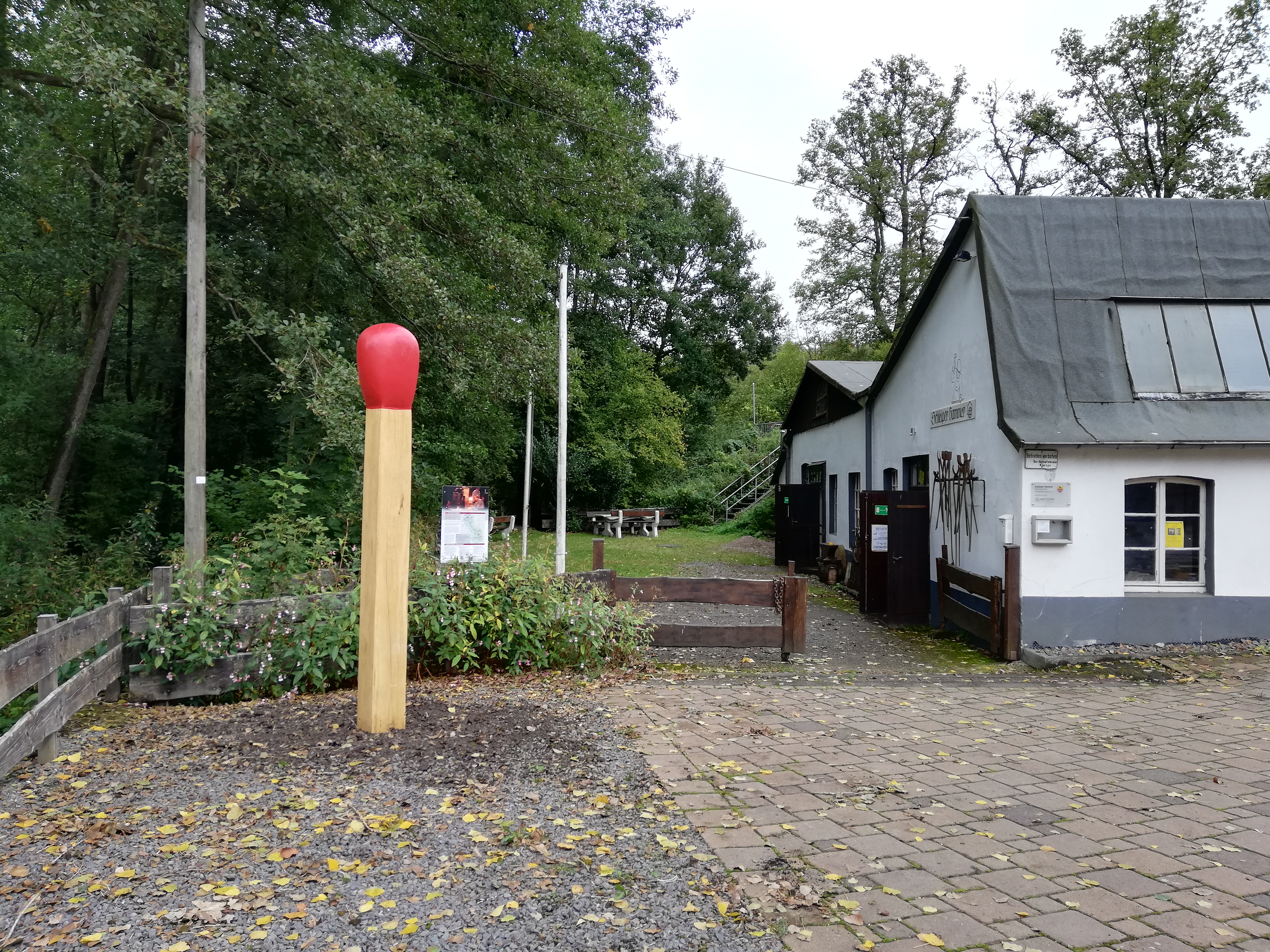 Scheuerpfahl "Streichholz" am Schleiper Hammer