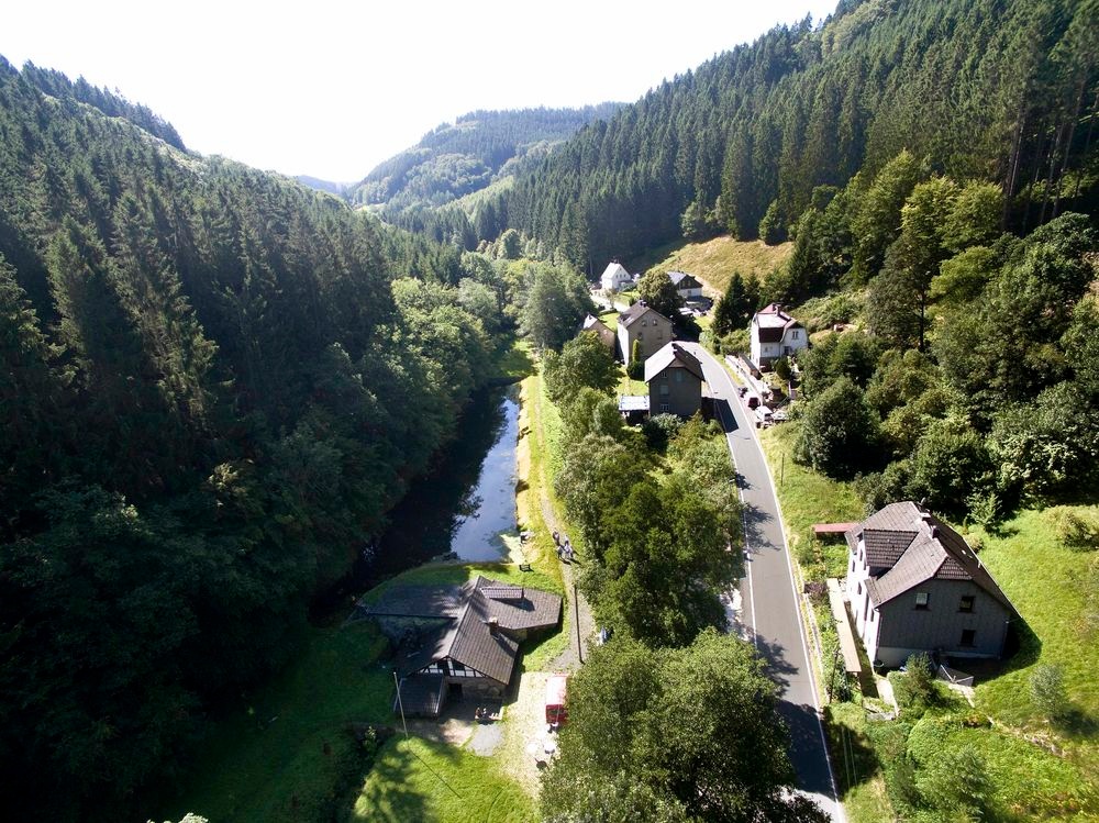 Der Ahe-Hammer im Tal der schwarzen Ahe. Der Ahe-Hammer im Tal der schwarzen Ahe.
