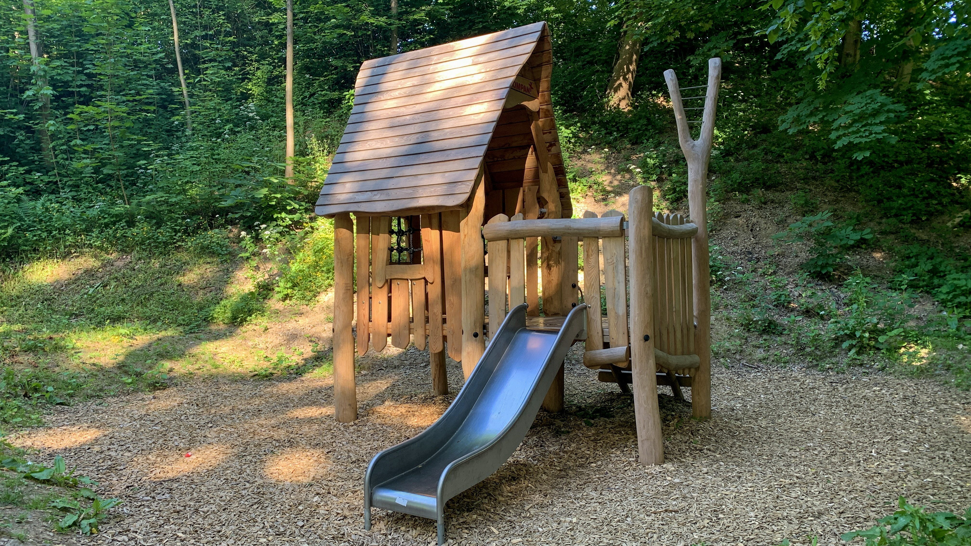 Kleinkinder-Spielplatz im Volkspark Meinerzhagen Kleinkinder-Spielplatz im Volkspark Meinerzhagen