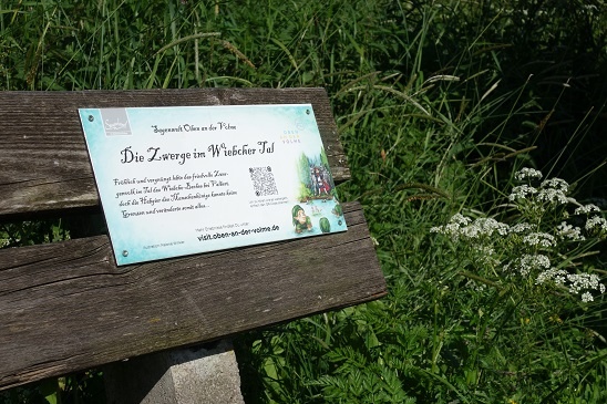 Sagenplakette Zwerge im Wiebcher Tal Sagenplakette Zwerge im Wiebcher Tal