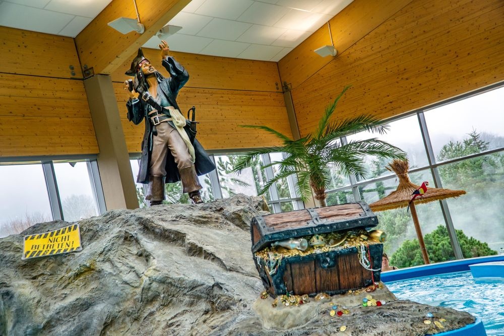 Erlebnisbad und Rutschen-Gigant AquaMagis Erlebnisbad und Rutschen-Gigant AquaMagis