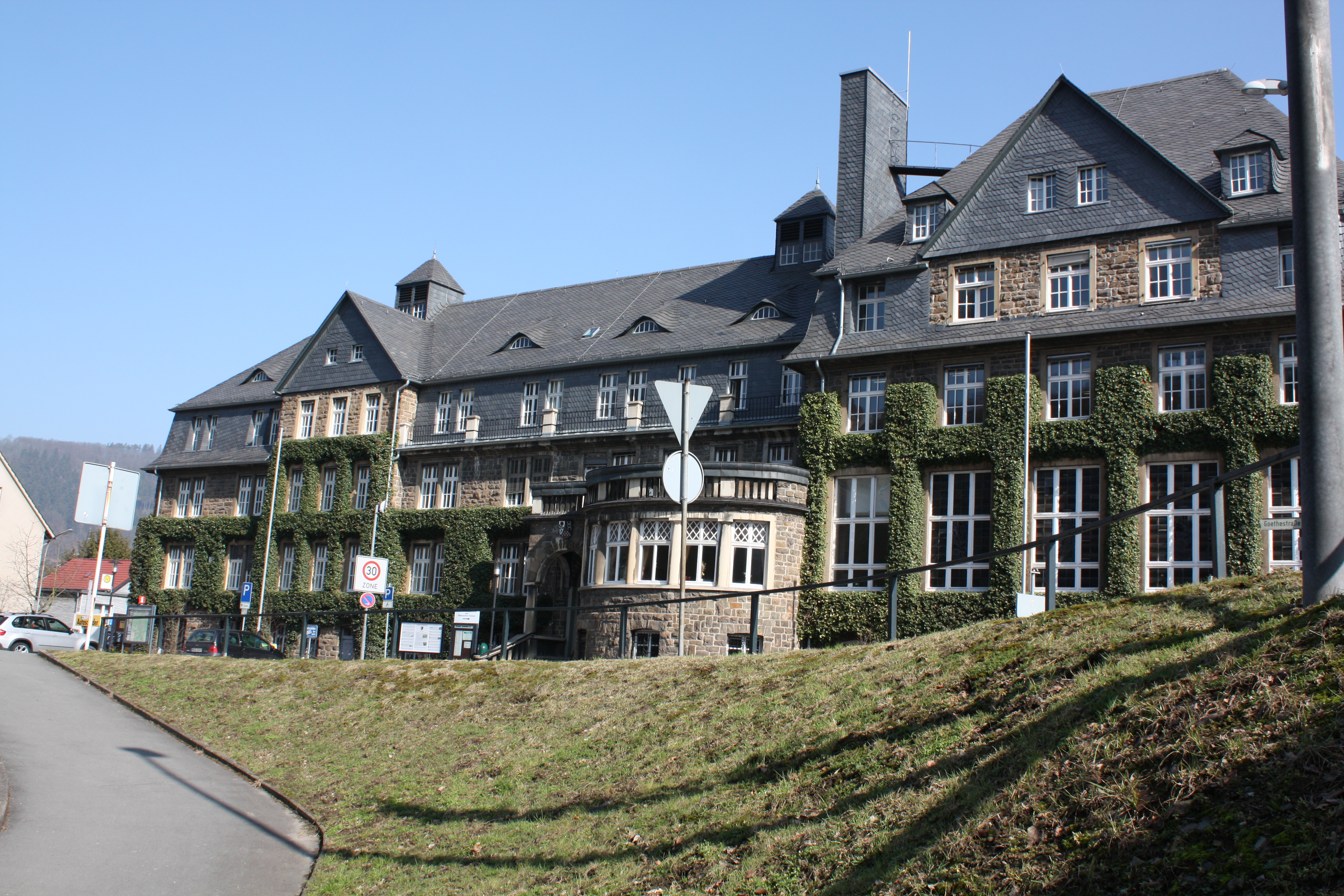Werdohl_Rathaus_Front.jpg Werdohl_Rathaus_Front.jpg