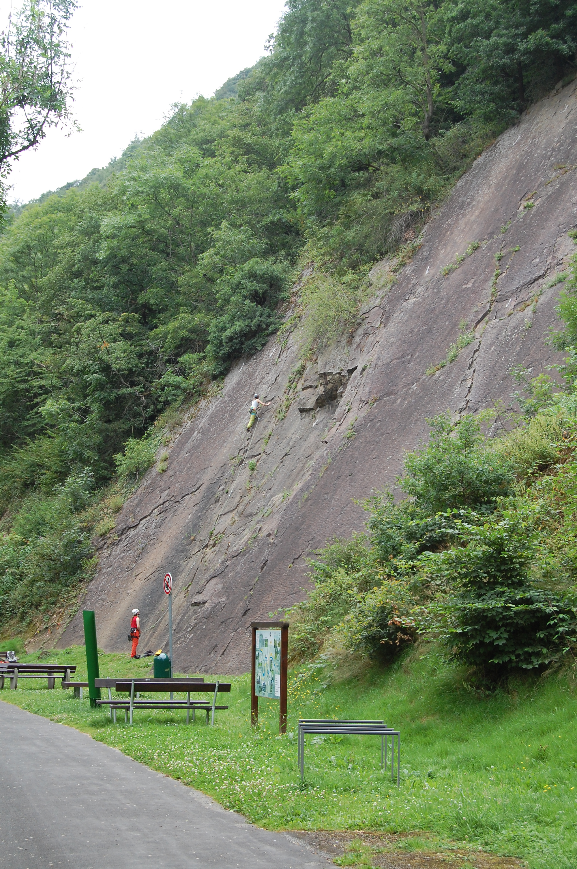 Werdohl_Kletterfelsen (4).JPG Werdohl_Kletterfelsen (4).JPG