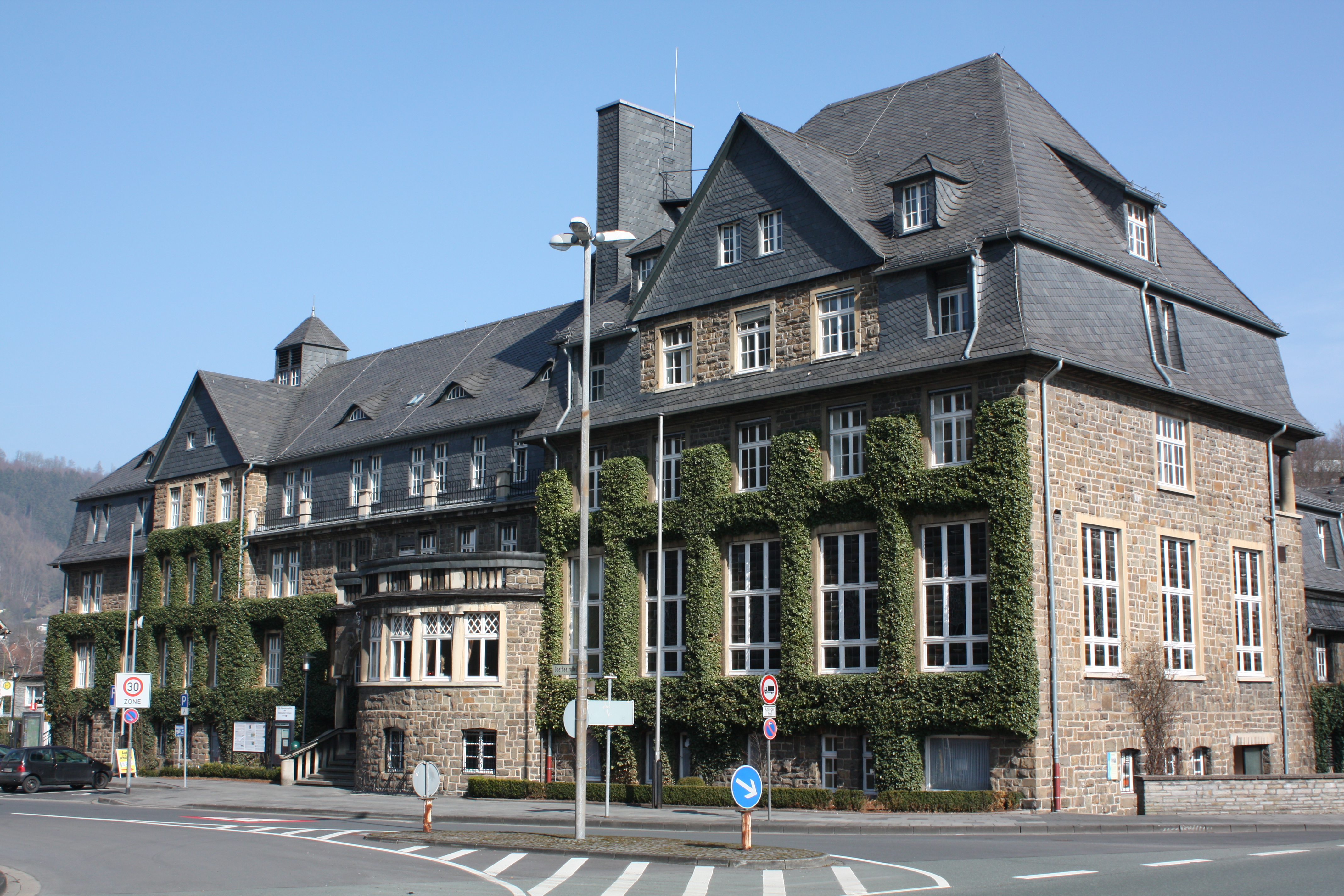 Werdohl_Rathaus_Front1.jpg Werdohl_Rathaus_Front1.jpg
