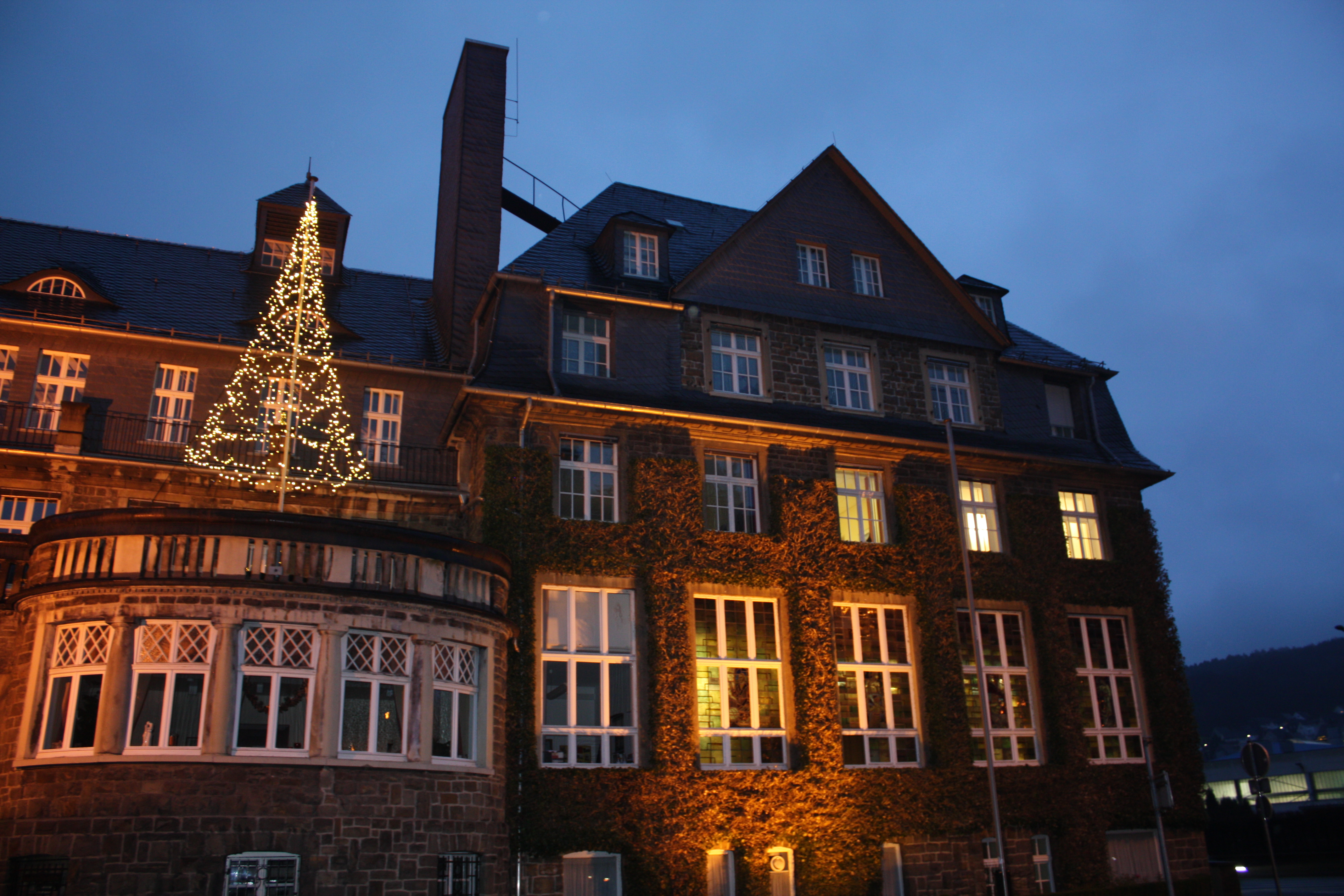 Werdohl_Rathaus_Nacht.JPG Werdohl_Rathaus_Nacht.JPG