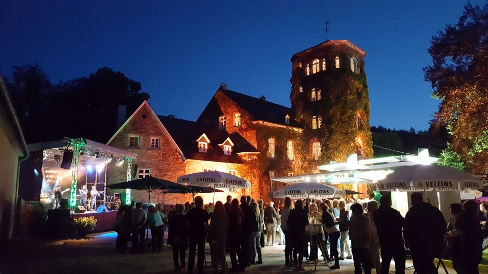 Haus Bamenohl beim jährlichen Open Air Haus Bamenohl beim jährlichen Open Air
