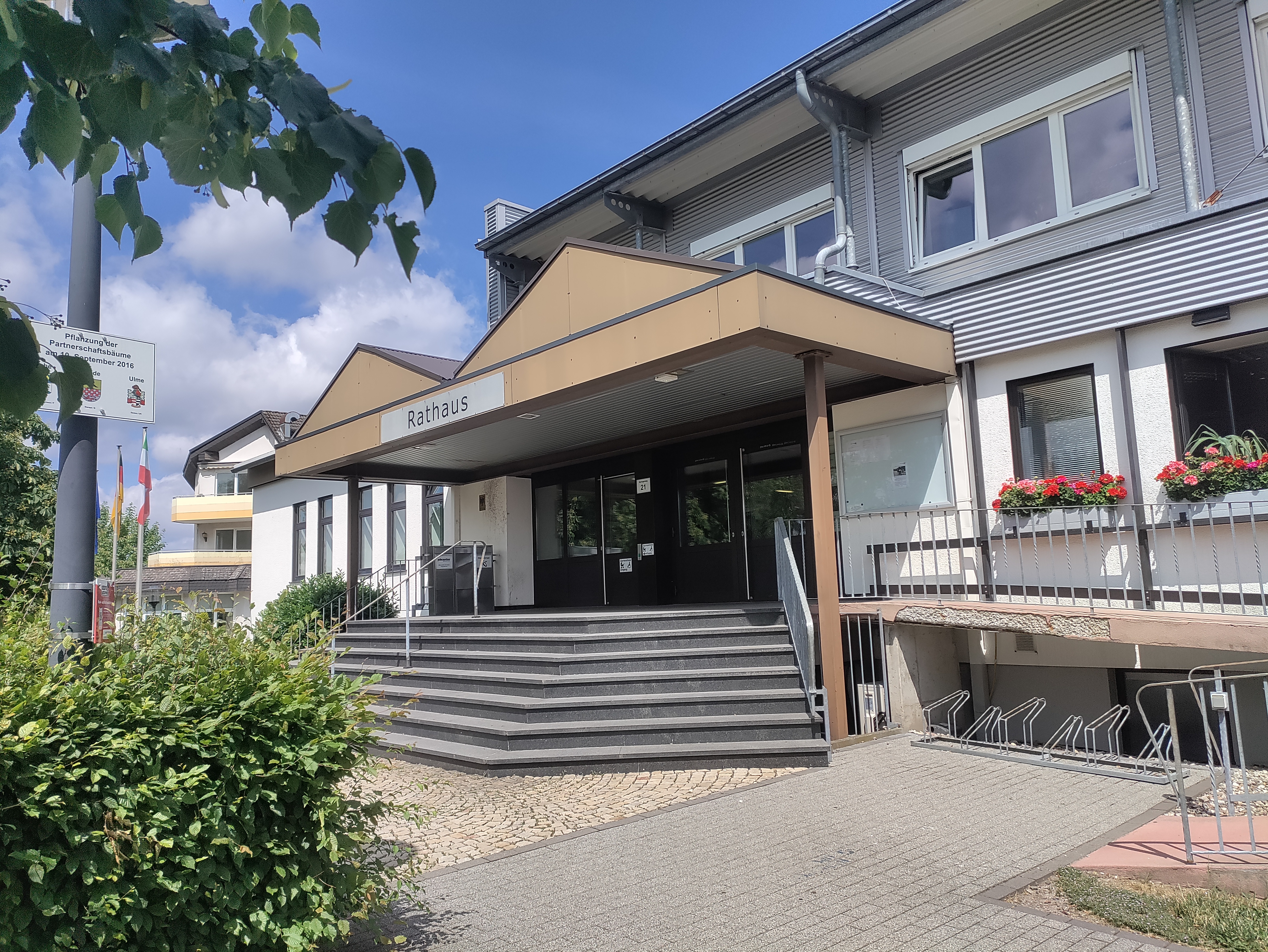 Treppenaufgang seitlich Treppenaufgang seitlich