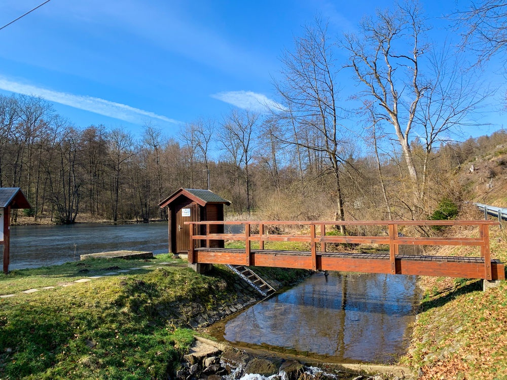 Vorstau-/Pegelteich in Richtung Meinerzhagen Vorstau-/Pegelteich in Richtung Meinerzhagen