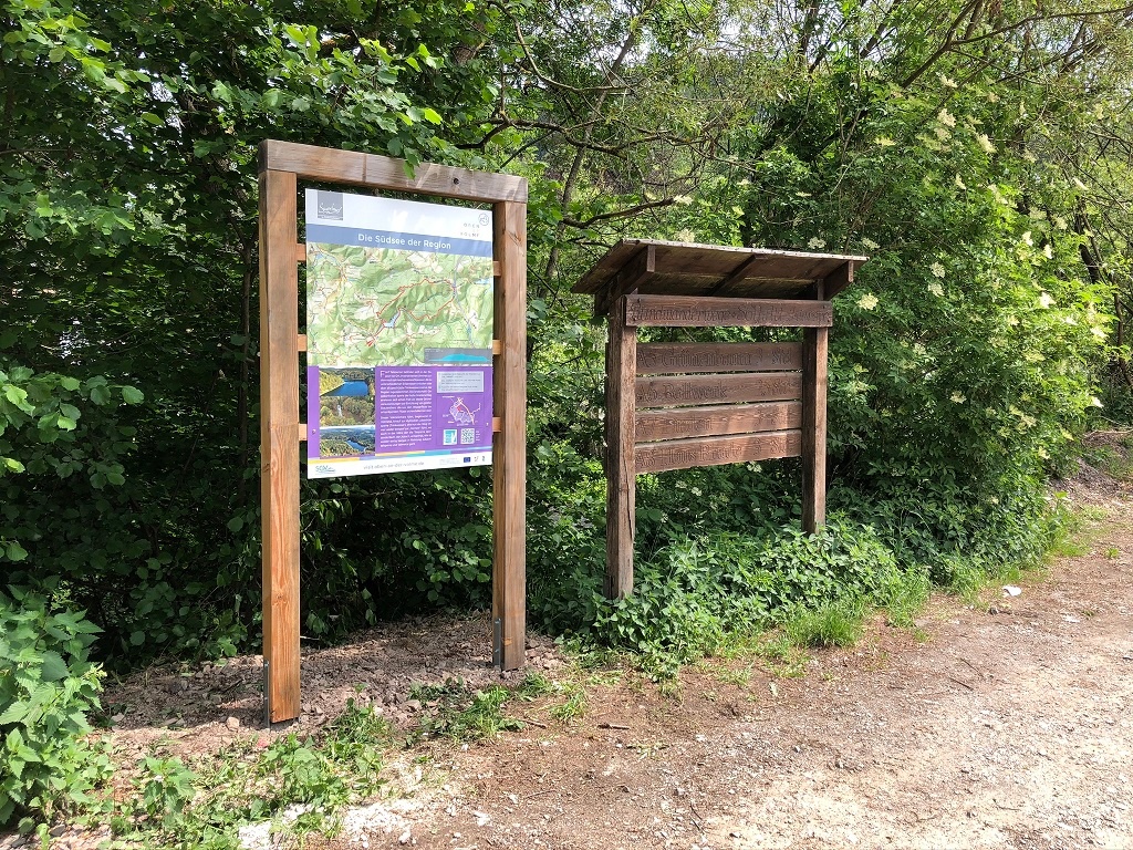 Wanderübersichtstafeln Wanderparkplatz Vollme Wanderübersichtstafeln Wanderparkplatz Vollme