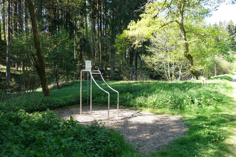 Abwechslungsreiche Stationen am Wegesrand Abwechslungsreiche Stationen am Wegesrand