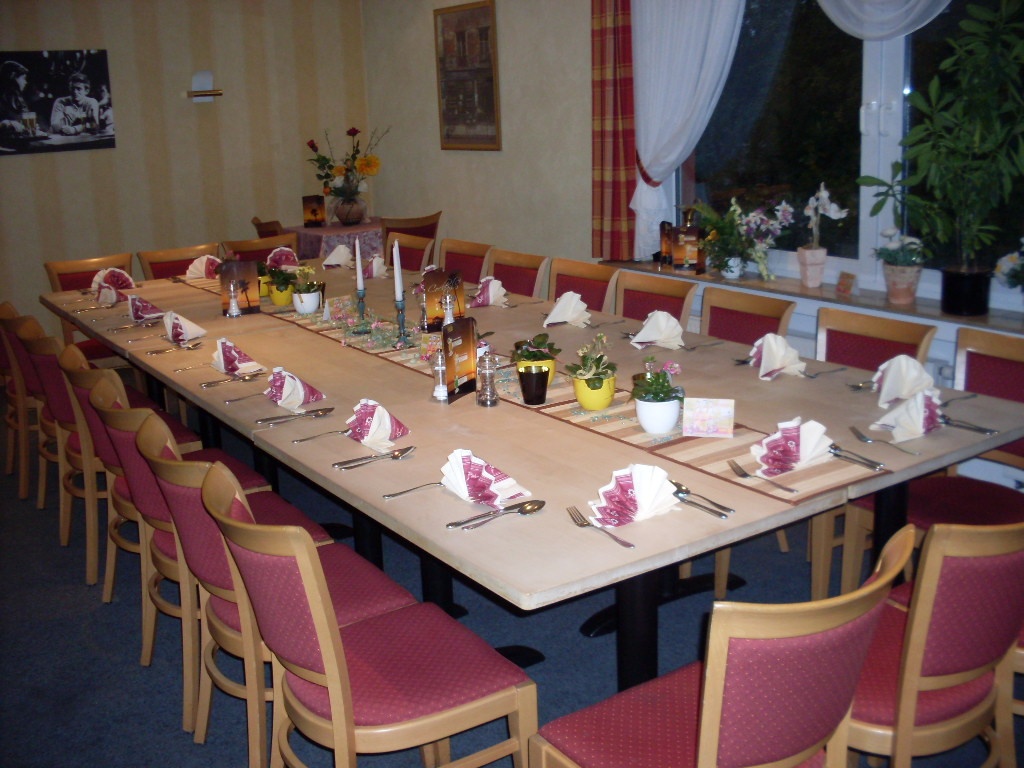 Große Tafel - © Gaststätte Zur Neustadt Große Tafel - © Gaststätte Zur Neustadt