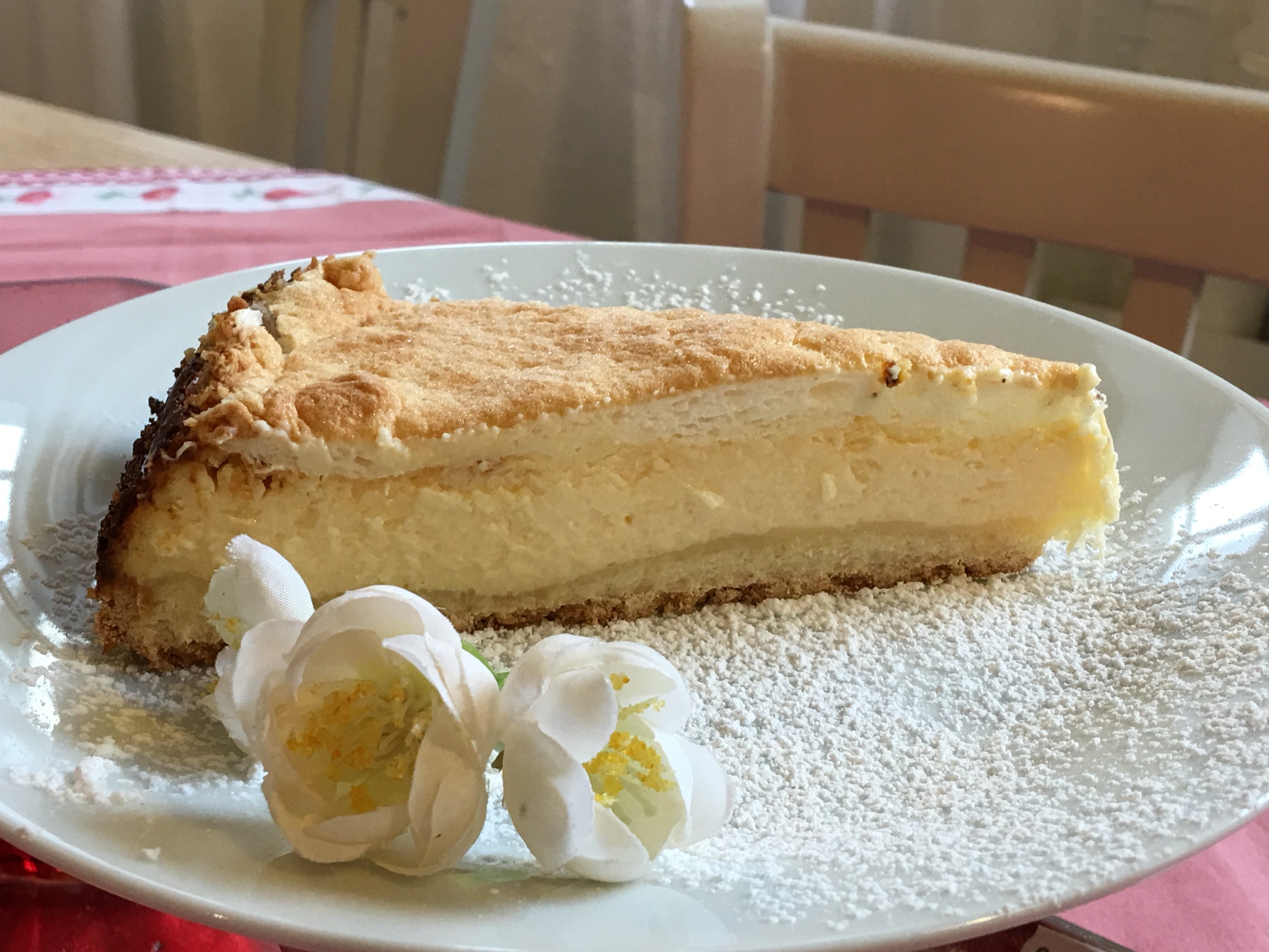 Hausgemachter Kuchen - © GARDEN ART - The Concept Store Hausgemachter Kuchen - © GARDEN ART - The Concept Store