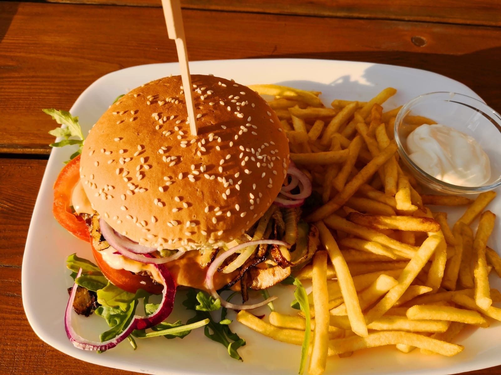 Der Nöckel-Burger - © Pension & Restaurant Haus zum Nöckel Der Nöckel-Burger - © Pension & Restaurant Haus zum Nöckel