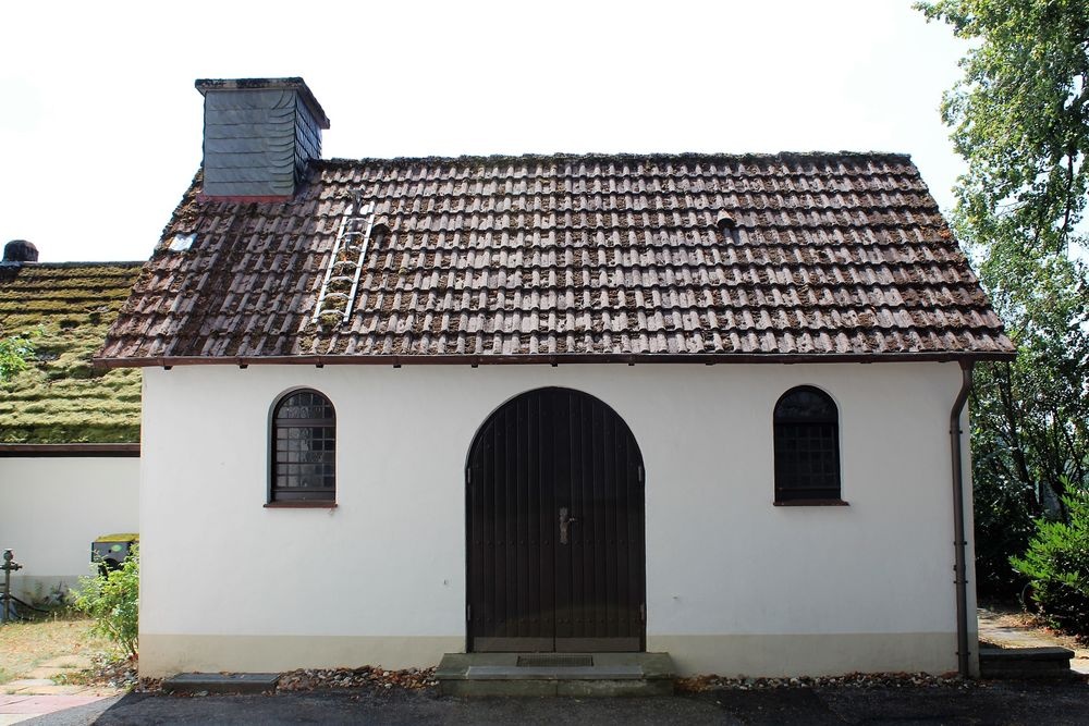 Das Nebengebäude des kleinen Ortskirche Das Nebengebäude des kleinen Ortskirche