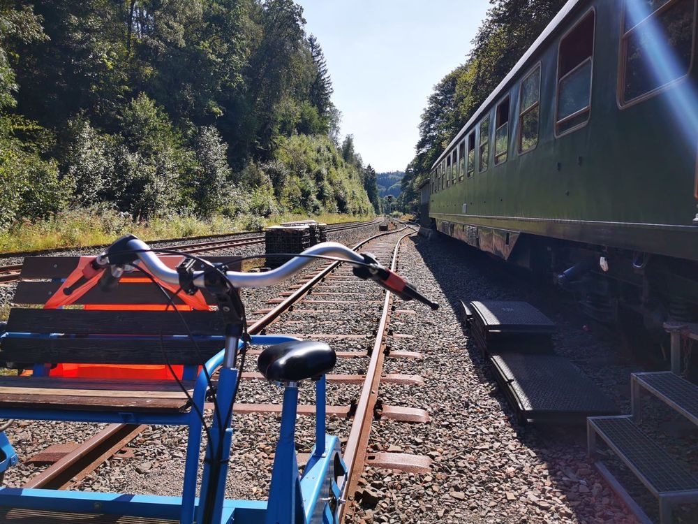 Los geht es am Bahnhof Obergrügge; Übernachtungen Los geht es am Bahnhof Obergrügge; Übernachtungen