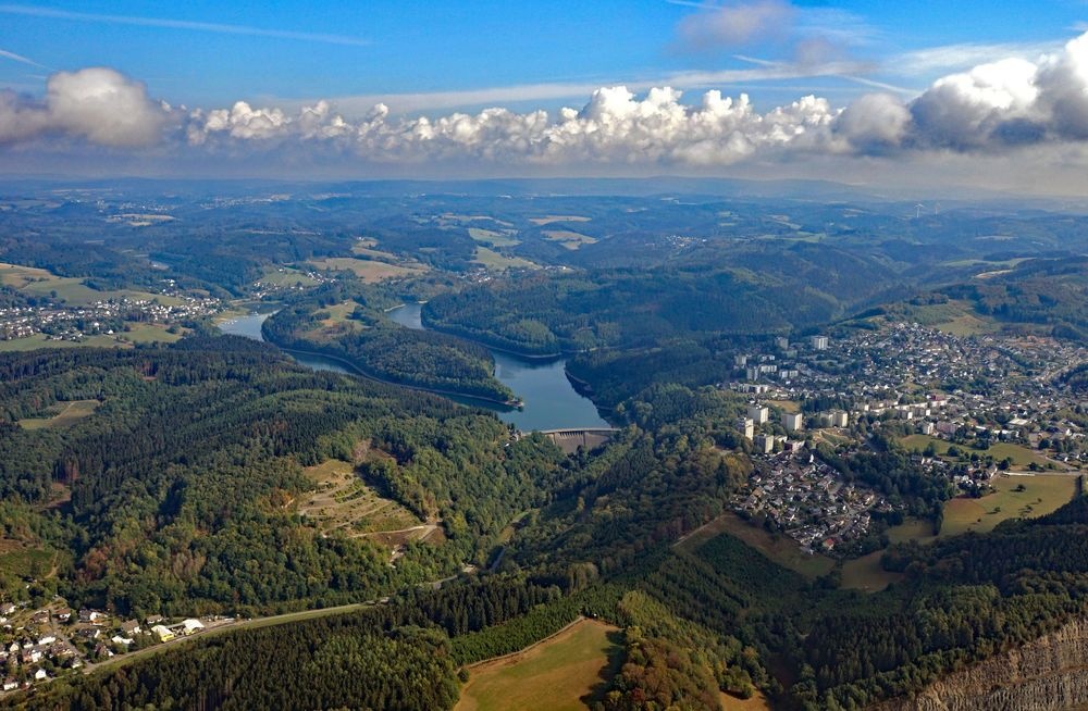 Flug über die Aggertalsperre Flug über die Aggertalsperre