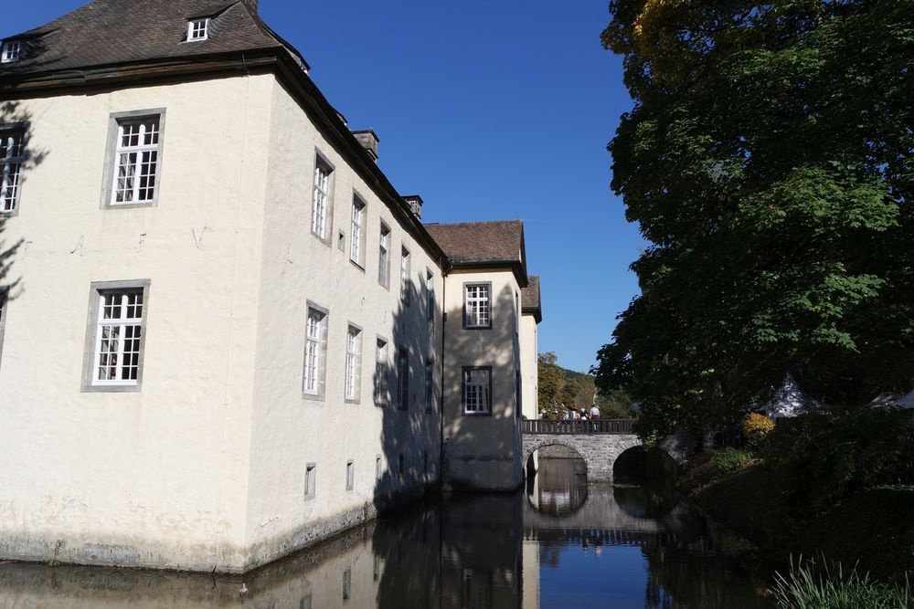 Wassergraben Schloss Wocklum Wassergraben Schloss Wocklum