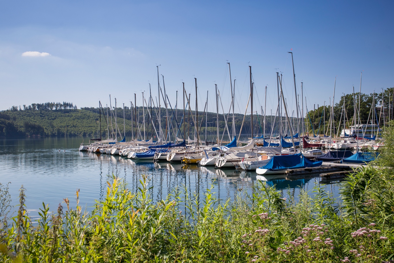 Boote am Yachtclub Boote am Yachtclub